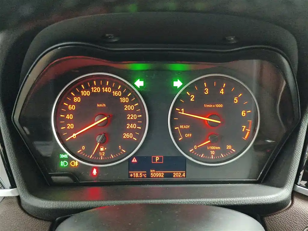BMW X1 2018 sDrive18Li Premium Model фото 8