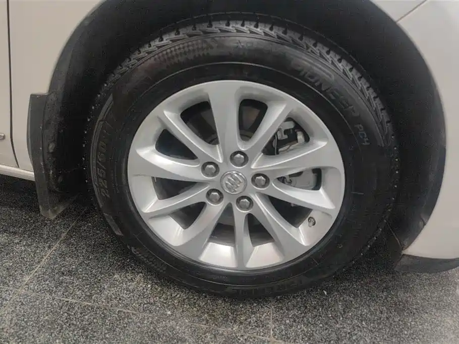 Buick GL8 2018 ES 28T Comfort Type China VI фото 6