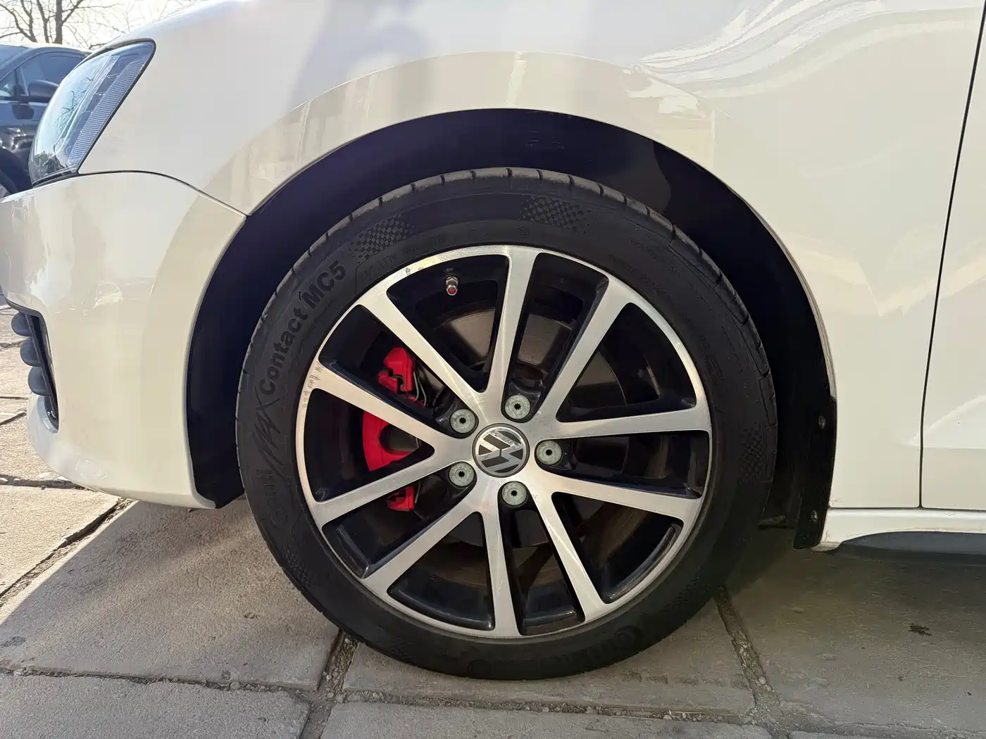 Volkswagen Sagitar 2013 2.0TSI GLI фото 10