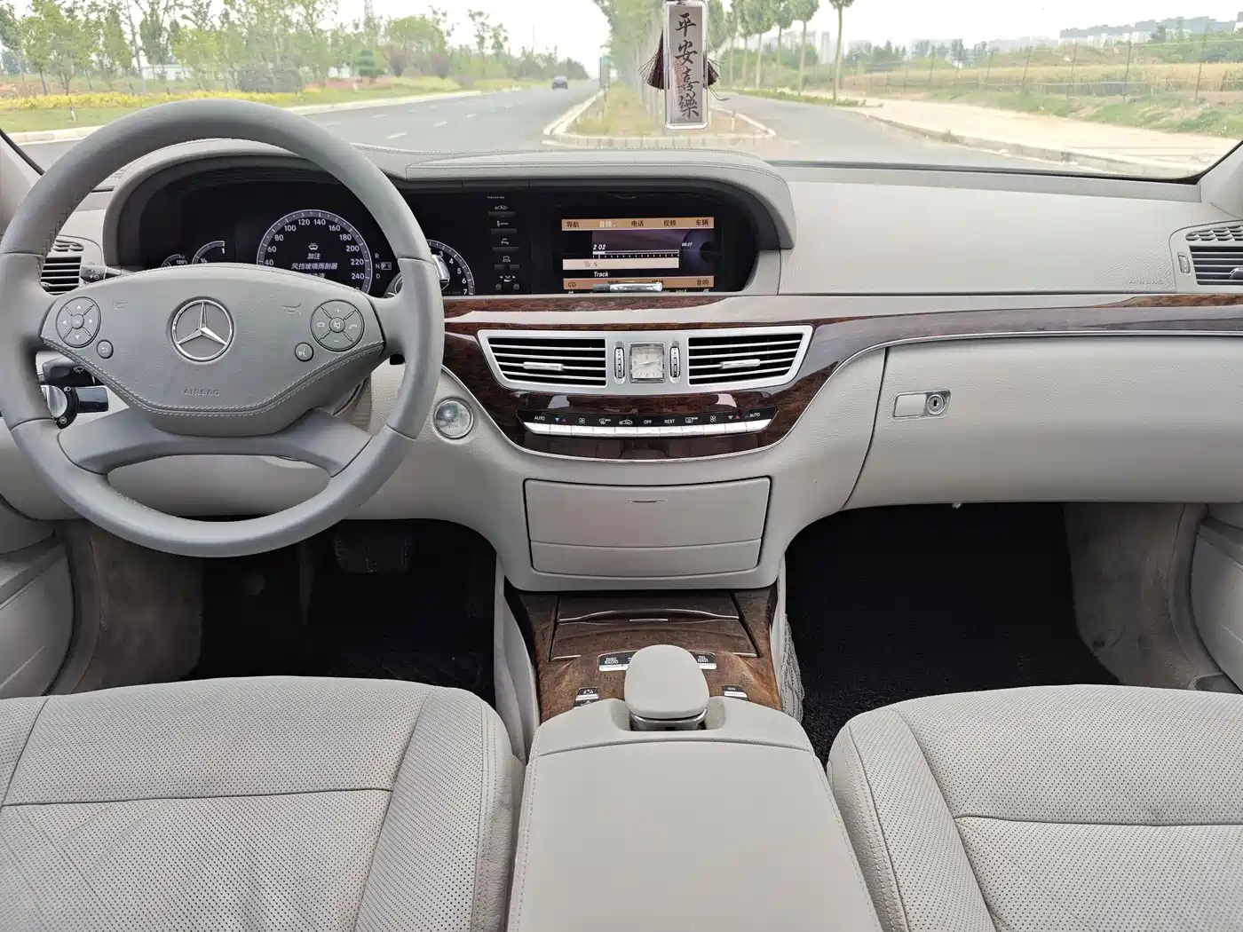 Mercedes-Benz S-Class 2012 S 300 L Business Grand Edition фото 13