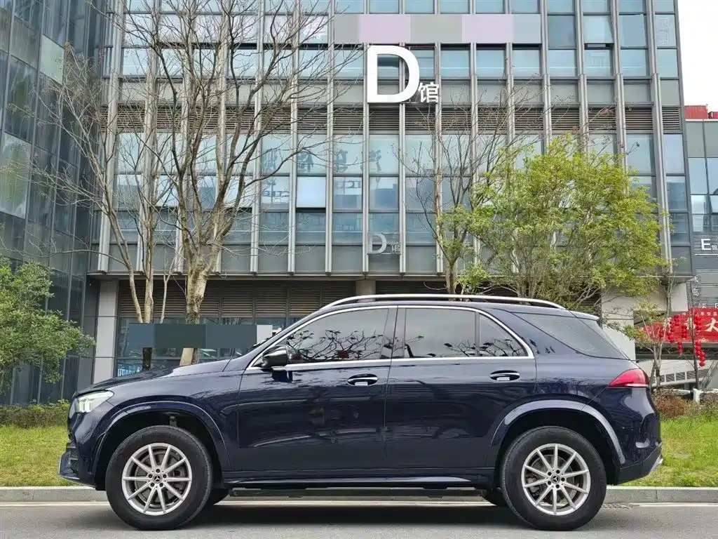 Mercedes-Benz GLE 2020 Facelift GLE 350 4MATIC Fashion фото 2