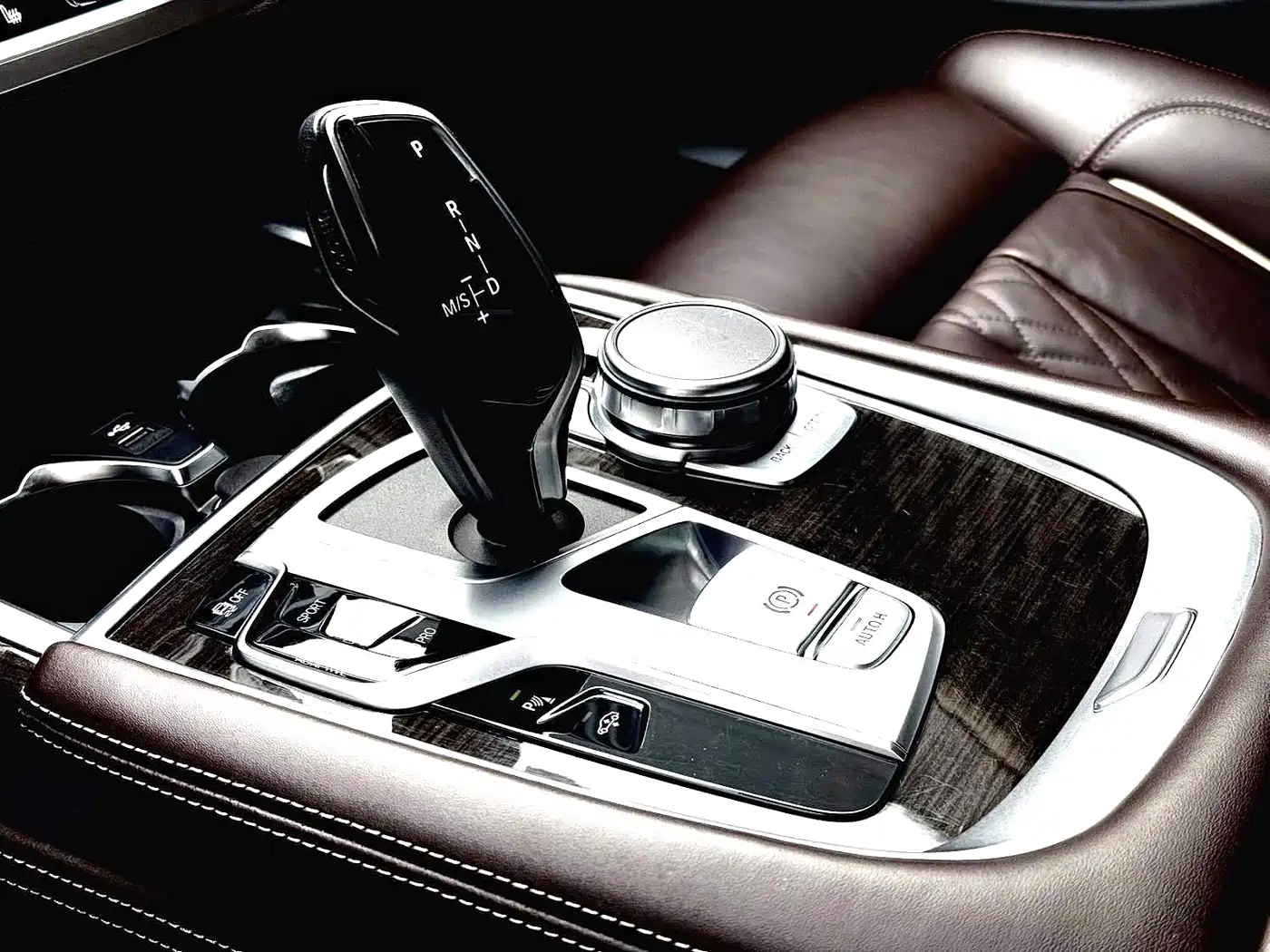 BMW 7 SERIES