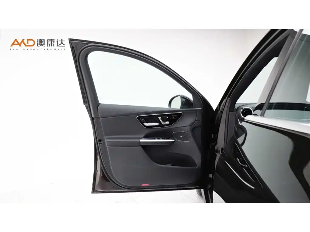 Mercedes-Benz GLC 2024 GLC 260 L 4MATIC Dynamic 5-seater фото 10