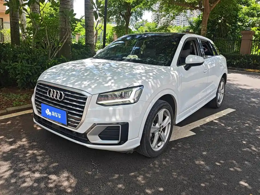 Фото 1 - Audi Q2L