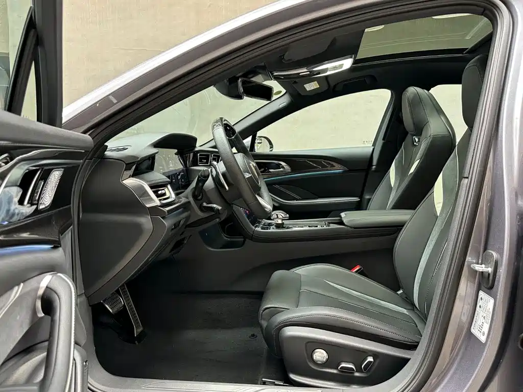 Hongqi H6 2023 2023 2.0T Premium Edition