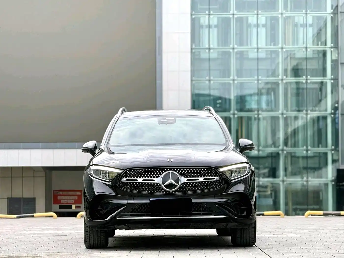 Mercedes-Benz GLC 2025 GLC 300 L 4MATIC Dynamic 5-seater фото 2