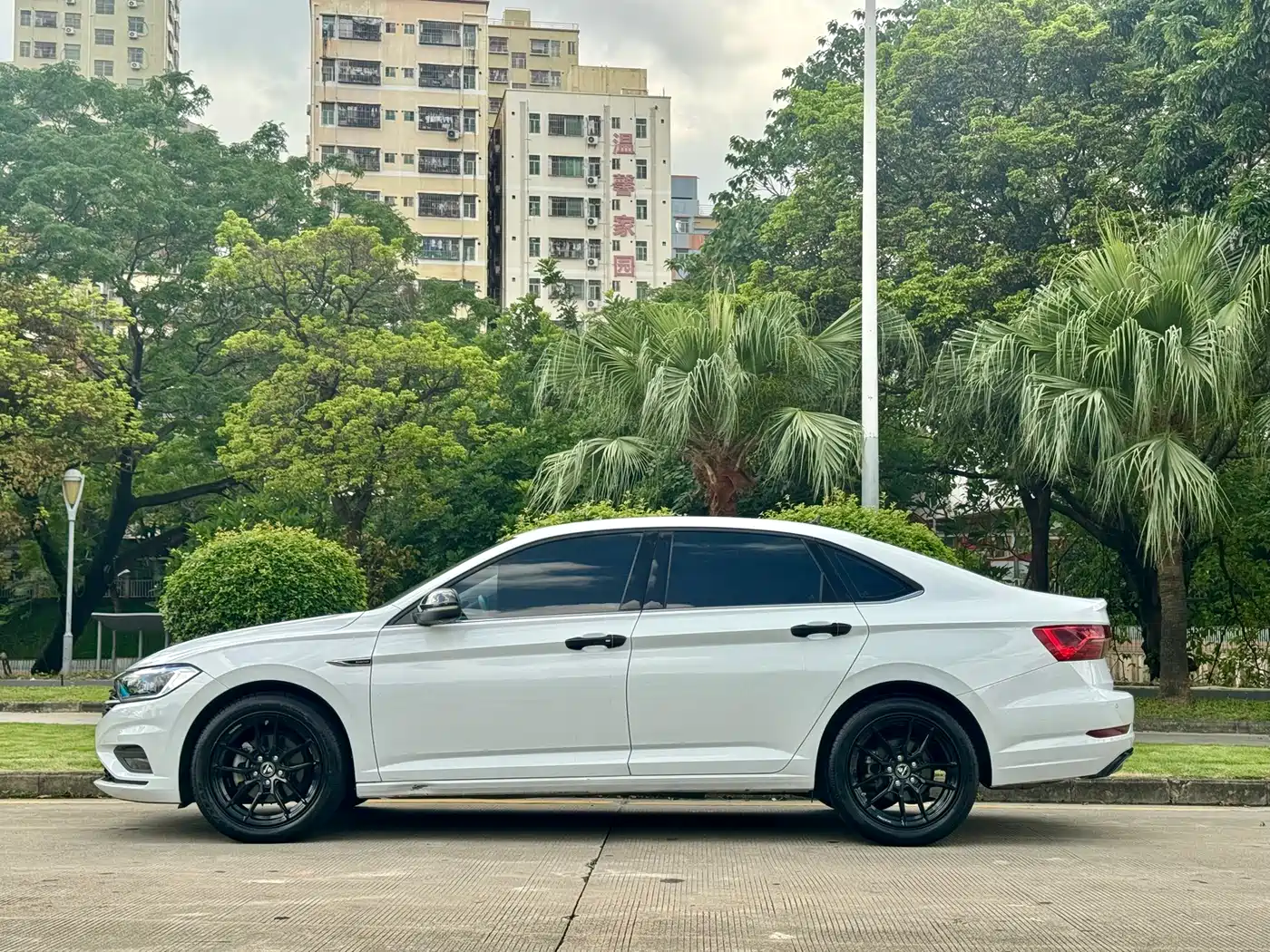 Volkswagen Sagitar, миниатюра 6