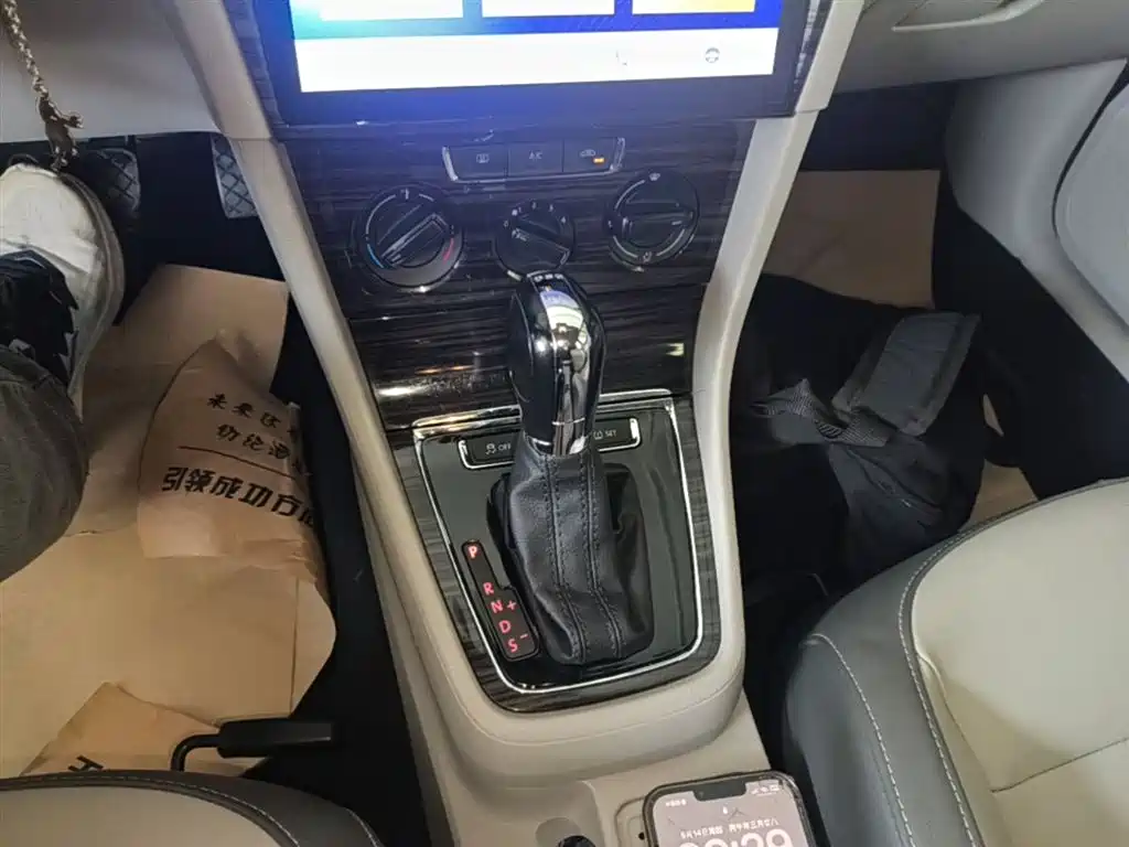 Volkswagen Lavida Tour 2013 1.4TSI Automatic Comfort фото 14