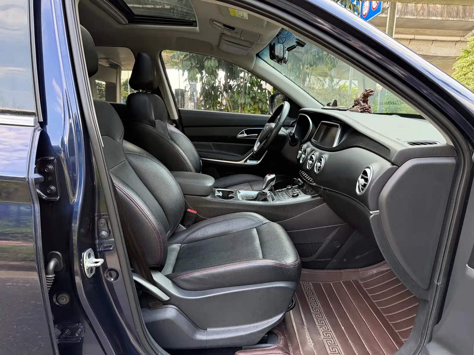 Фото 23 - JAC Refine S7