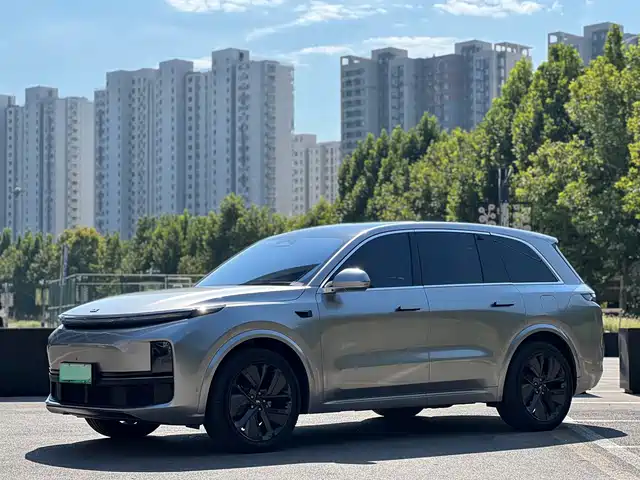 Li Auto L8 Pro