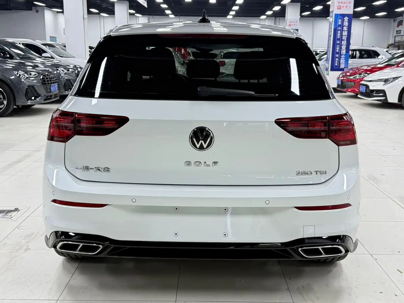 Volkswagen Golf 2021 280TSI DSG R-Line фото 6