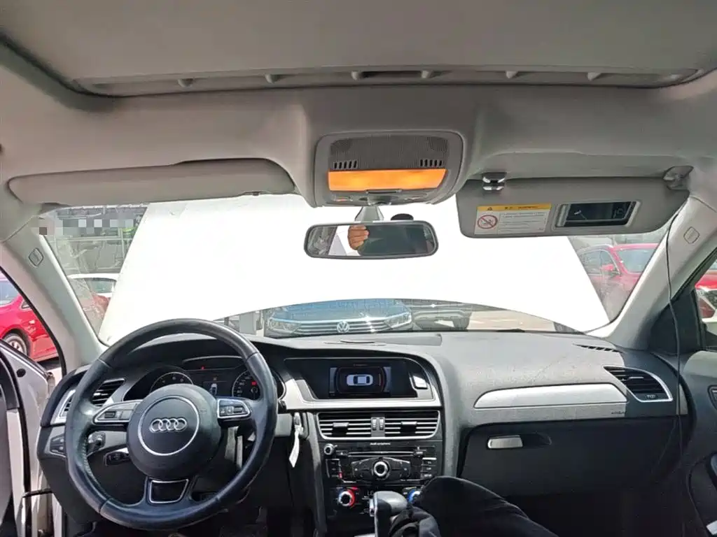 Audi A4L 2015 35 TFSI Auto Standard фото 9