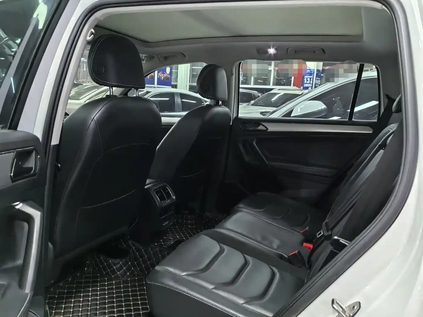 Volkswagen Tiguan L 2019 330TSI Automatic 2WD Panorama Comfort Edition China VI фото 12
