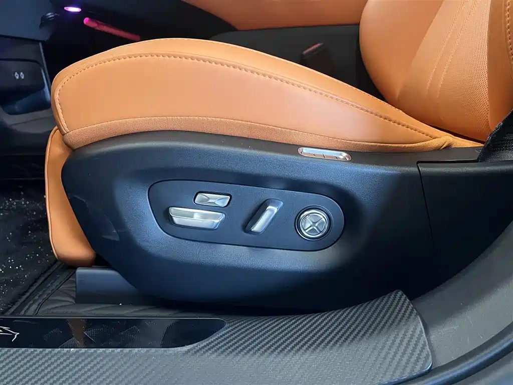 Xiaomi Auto Xiaomi YU7 2025 Extended Range AWD Pro фото 26