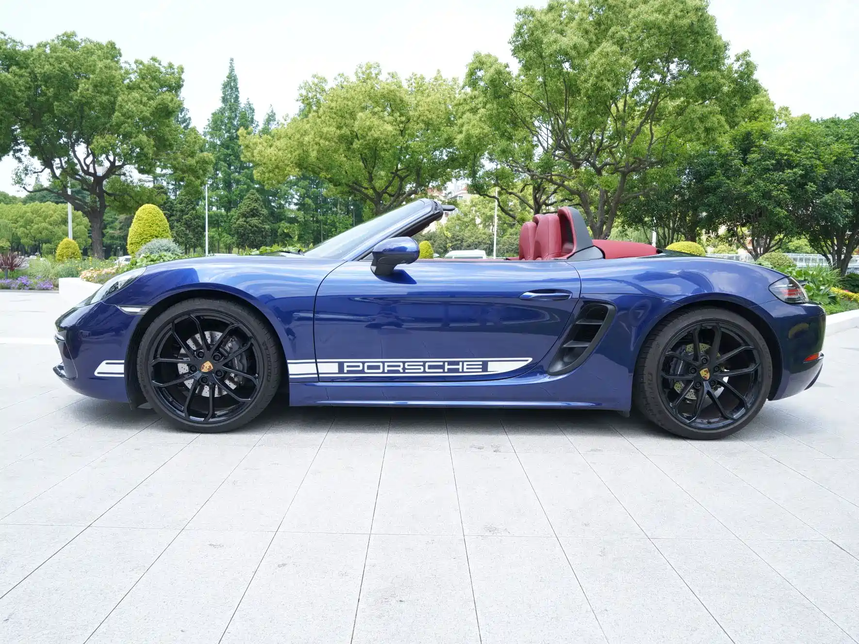صورة 3 - Porsche 718
