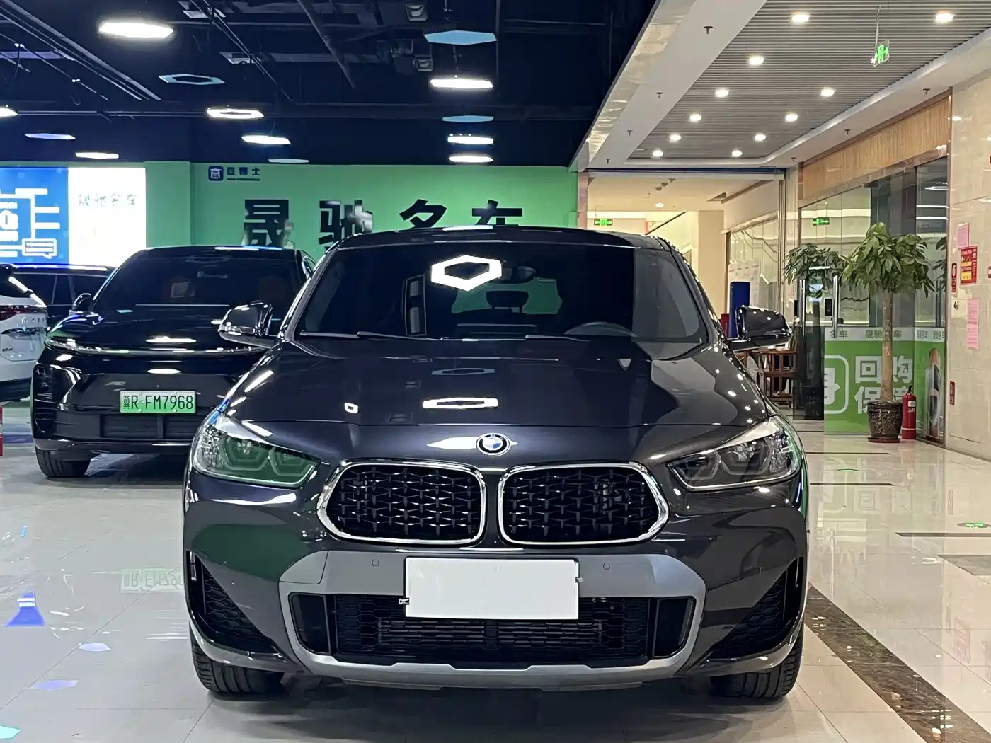 BMW X2 2022 sDrive25i Edge Edition фото 2