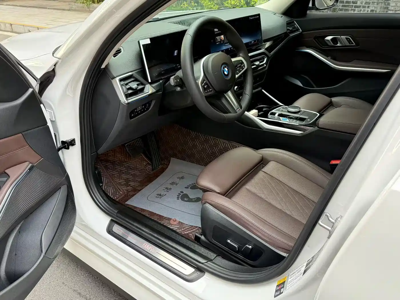 BMW i3 2024 eDrive 35 L фото 4