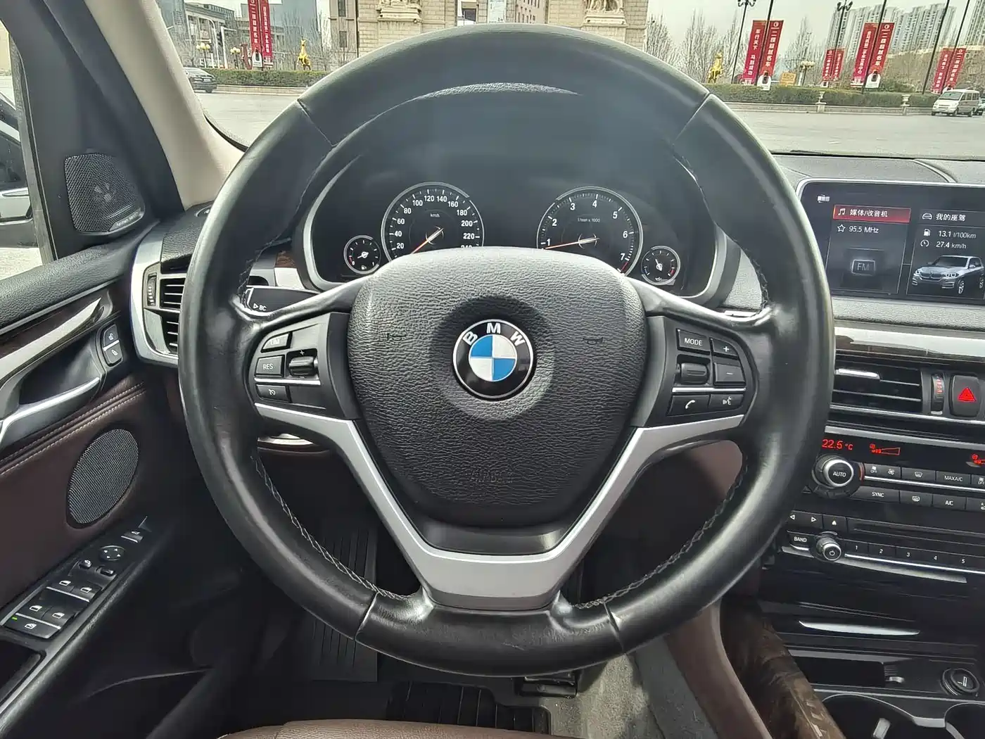 BMW X5 (Import) 2018 xDrive28i фото 12