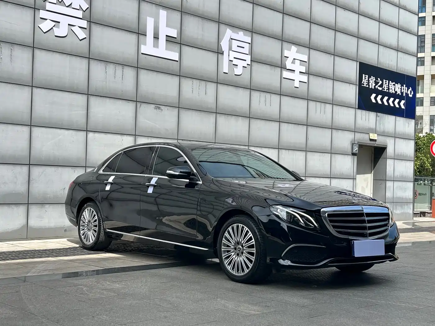 Mercedes-Benz E-Class 2020 E 300 L Fashion фото 3
