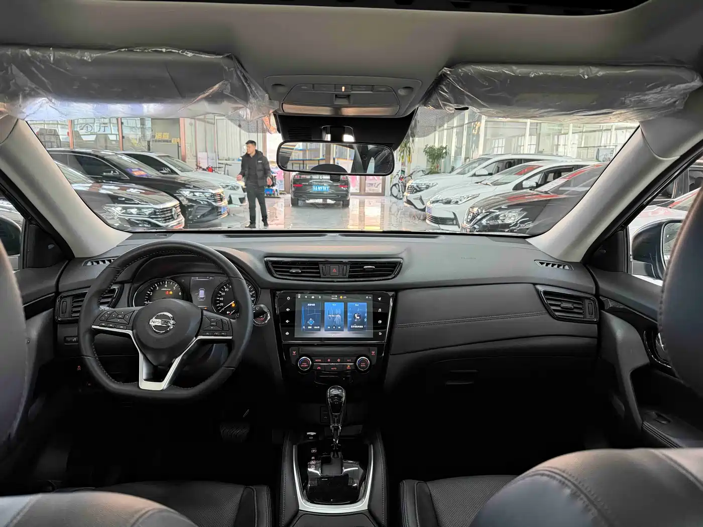 NISSAN QIJUN