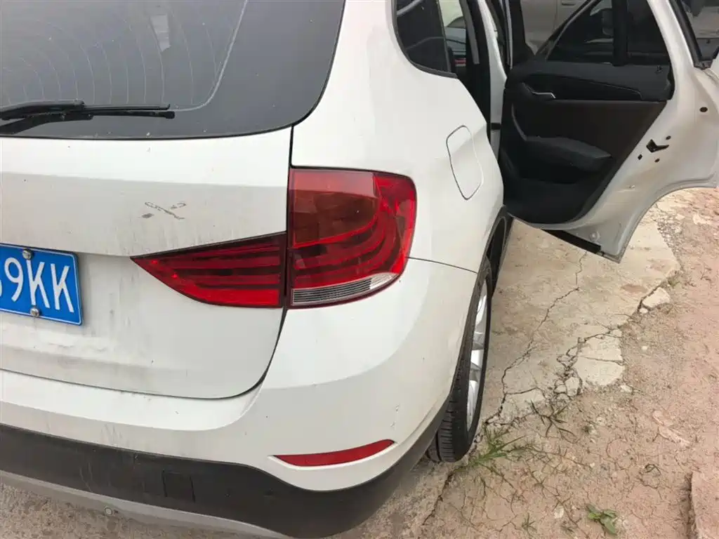 BMW X1 2015 Model sDrive18i Fashion Advanced Edition фото 8
