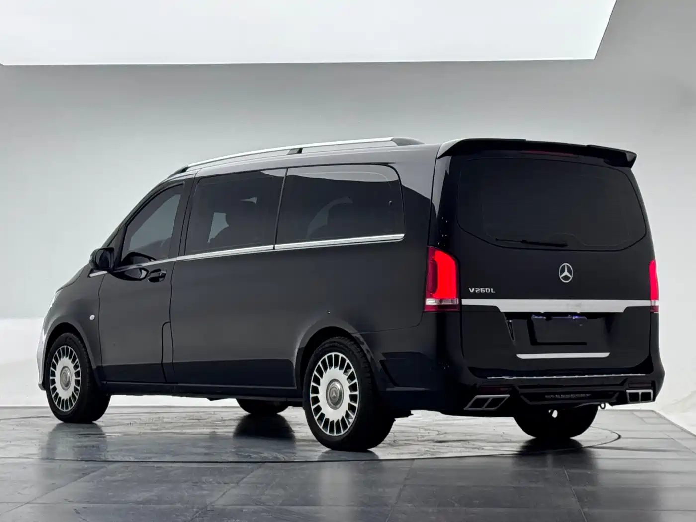 Mercedes-Benz Vito 2021 2.0T Elite 7-Seater фото 6