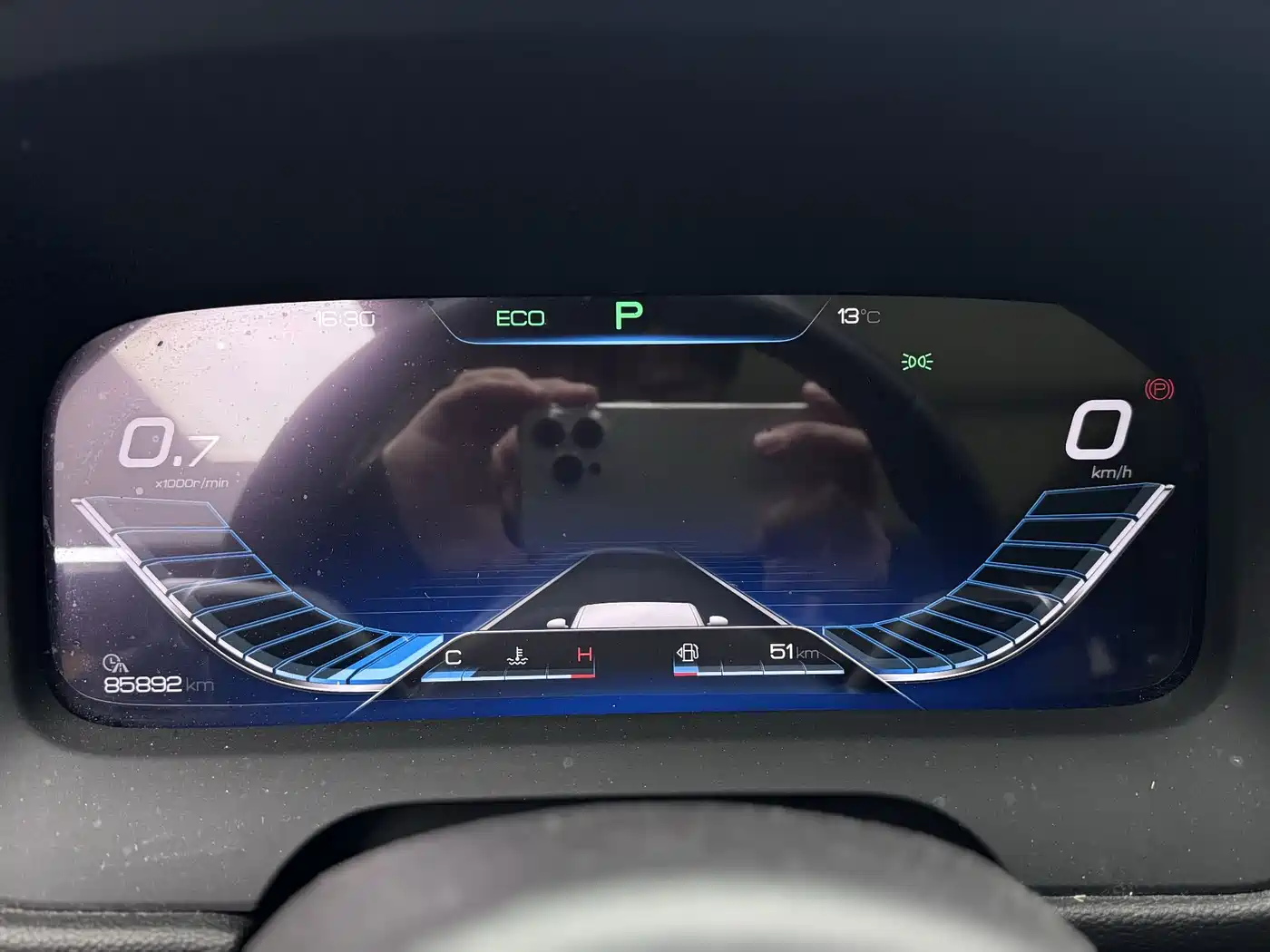 BYD Tang 2018 2.0T Automatic Smart Connection Honor Edition 7-Seater China V фото 15