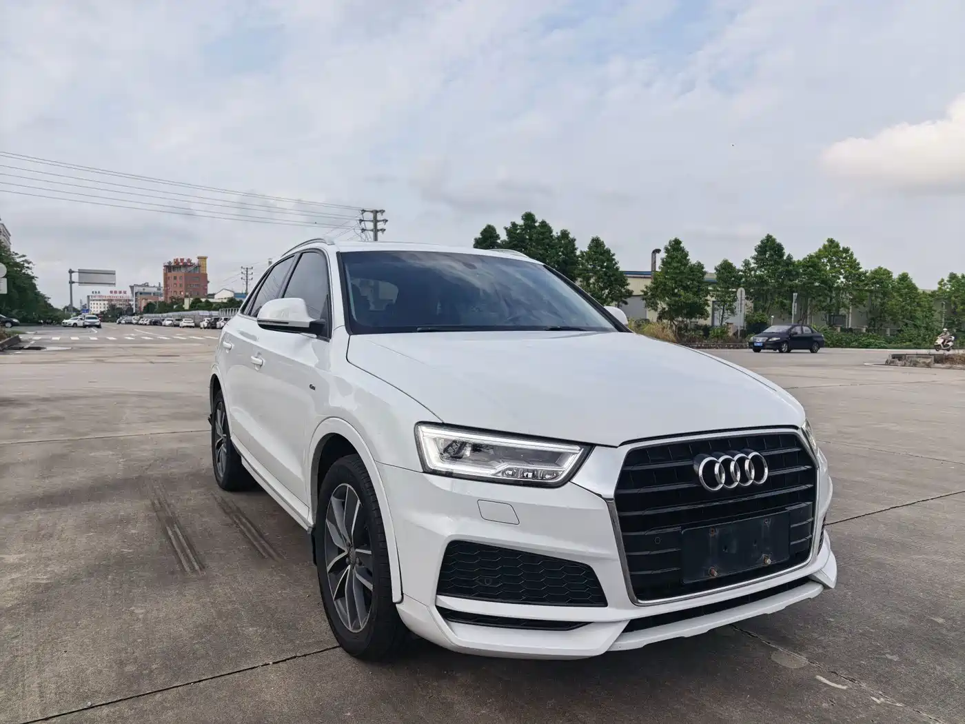 Фото 3 - Audi Q3