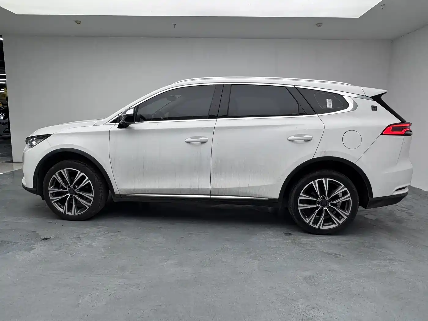 BYD Tang 2018 2.0T Automatic Smart Connection Honor Edition 7-Seater China V фото 20