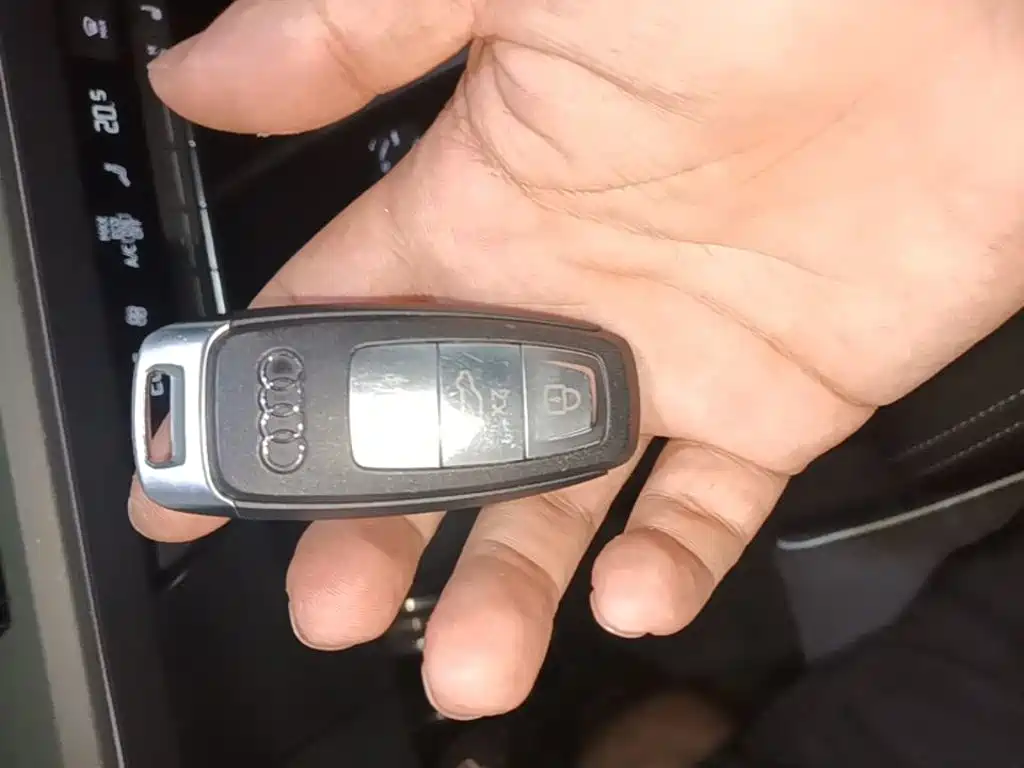 Audi Q5 e-tron 2023 2022 40 e-tron Starlight Mech Suit
