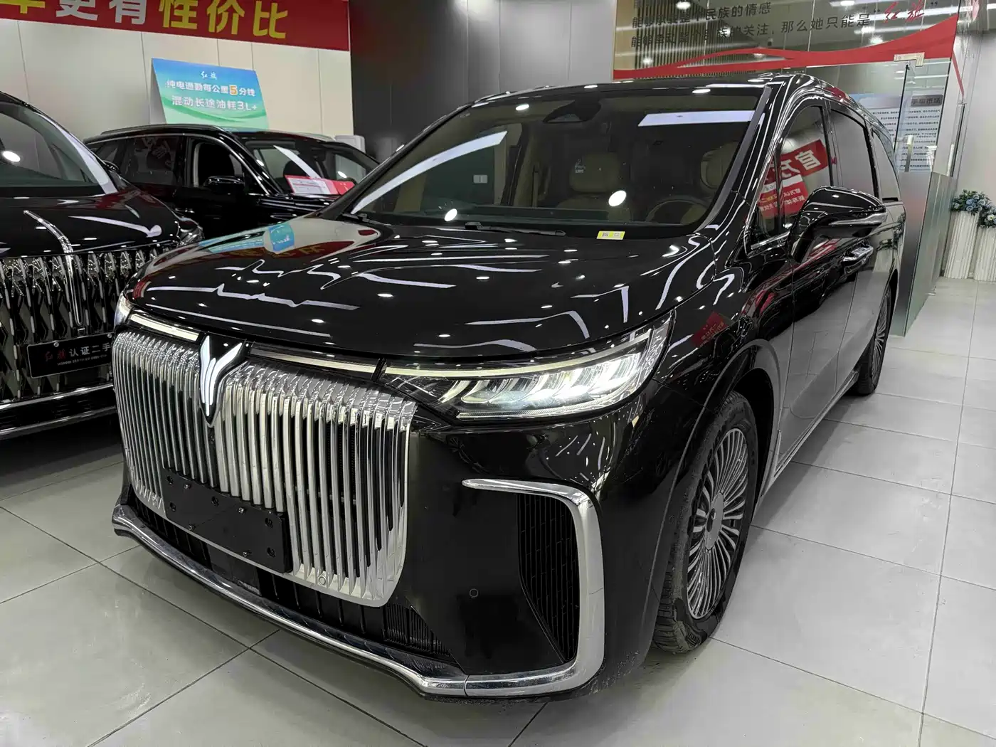 Voyah Auto Voyah Dreamer 2025 PHEV 4WD Kunpeng Premium Edition