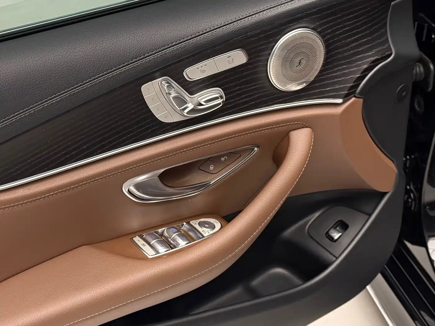 Mercedes-Benz E-Class 2019 Facelift E 300 L Sport Fashion фото 7