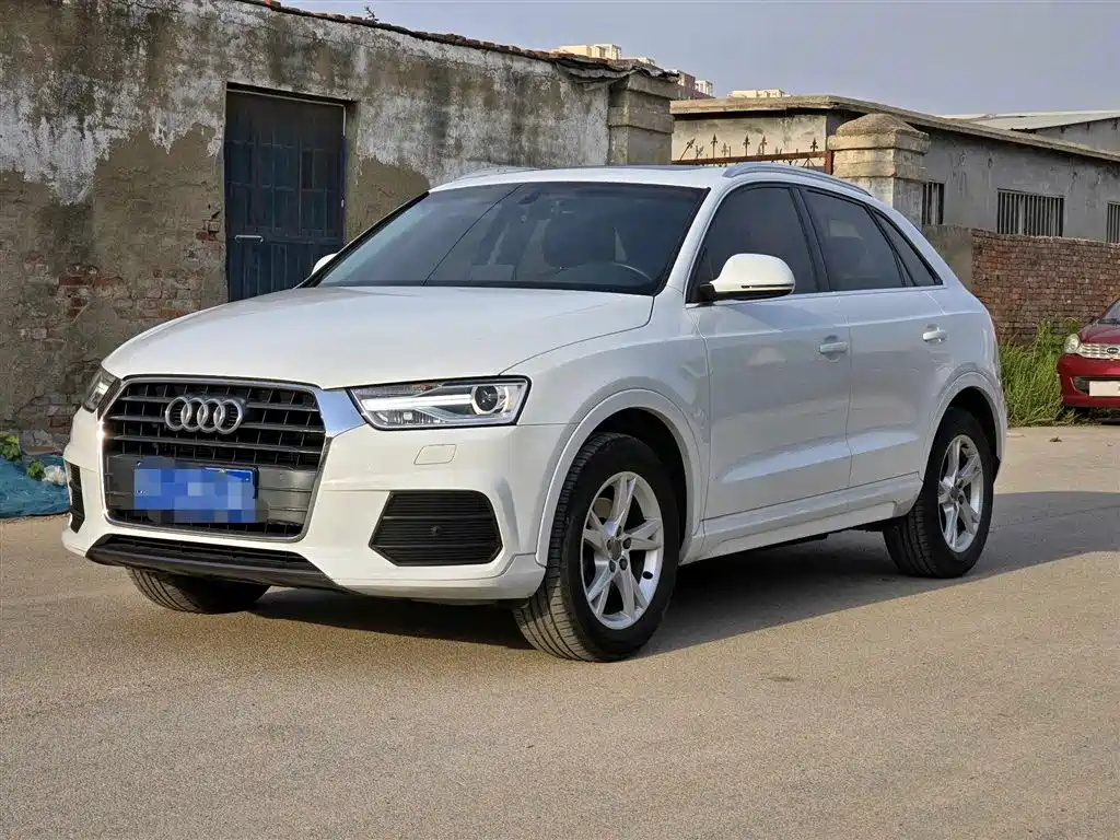 Audi Q3 2016 30 TFSI Fashion