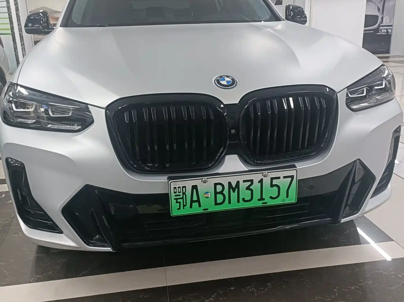 BMW IX3