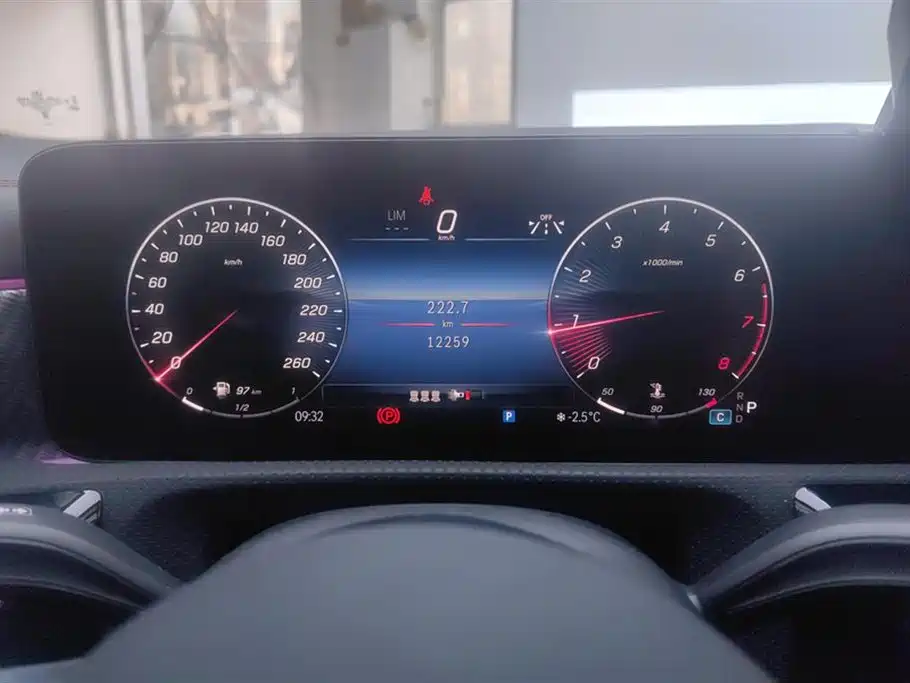 Mercedes-Benz A-Class 2024 A 200 L Fashion Edition фото 14
