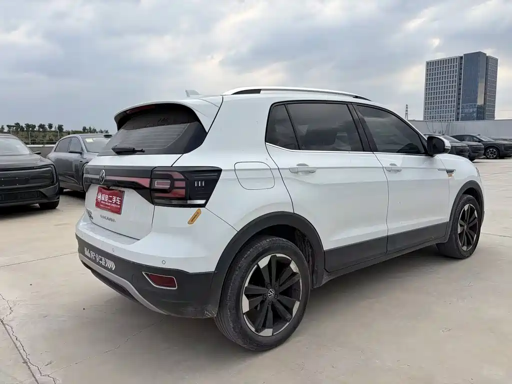 Volkswagen Tacqua 2023 2021 1.5L Automatic Smart Connect Edition