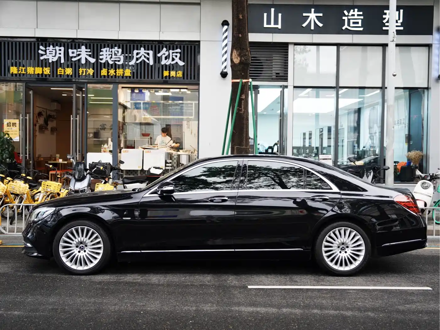 Mercedes-Benz S-Class 2020 S 350 L Premium Edition Collector's Version фото 3