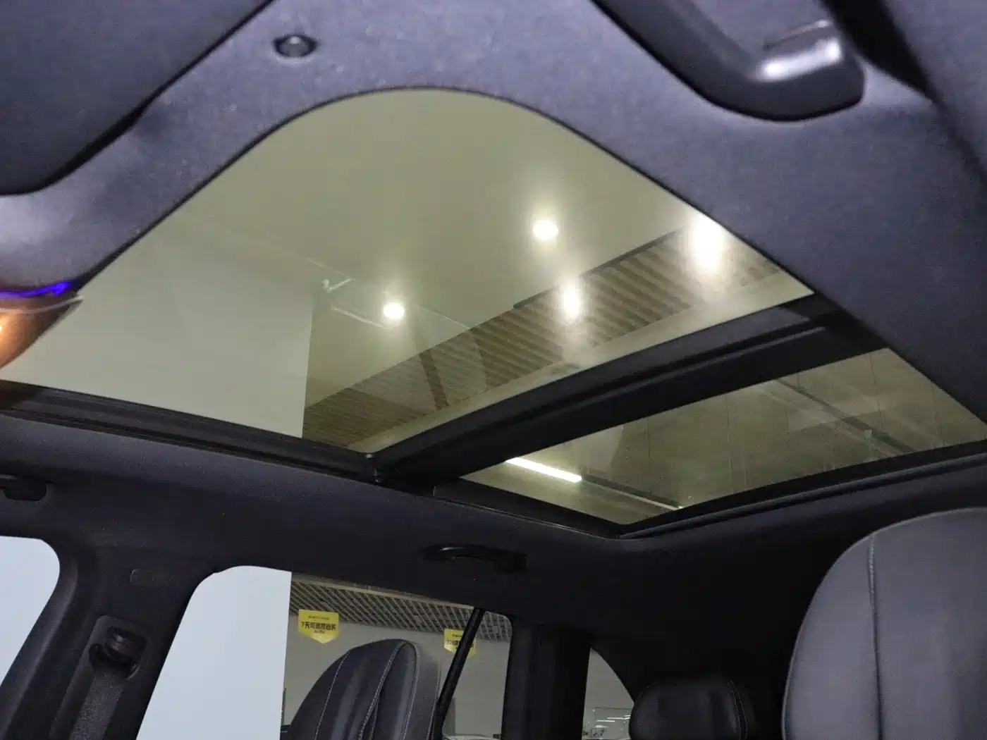 Mercedes-Benz GLC 2023 GLC 300 L 4MATIC Sport 5-Seater фото 23