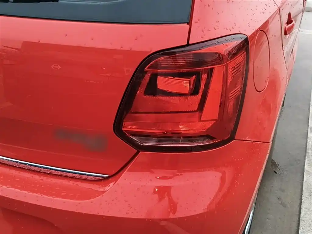 Volkswagen Polo 2018 1.5L Auto Safe Drive фото 8