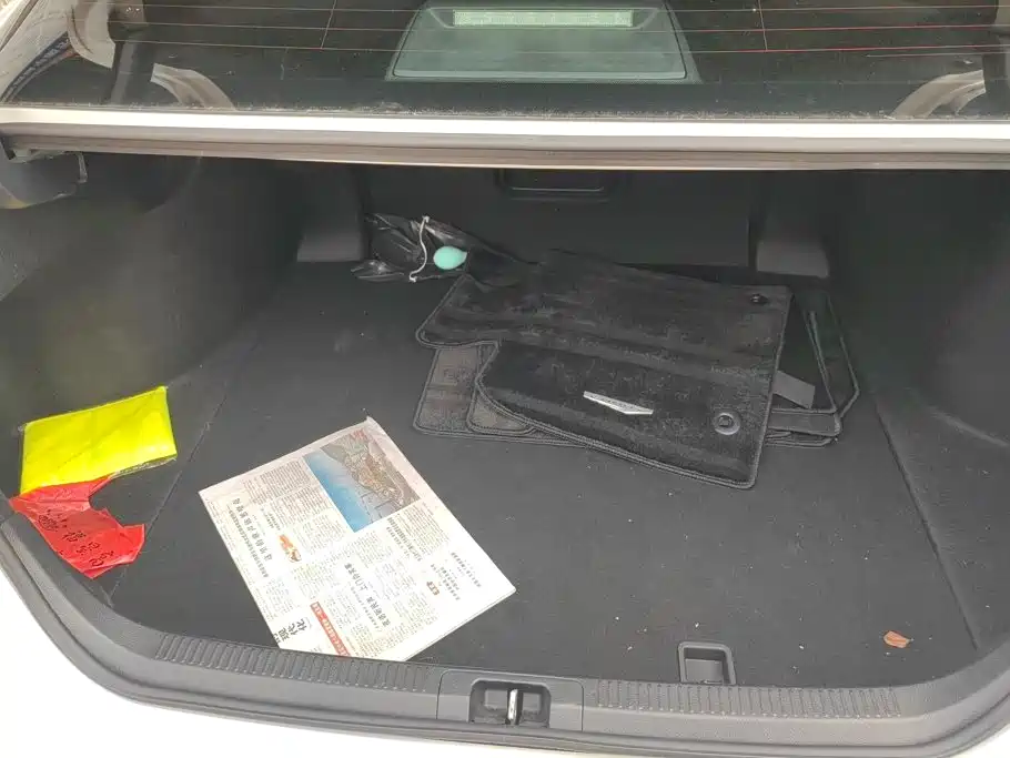 Фото 4 - Toyota Camry