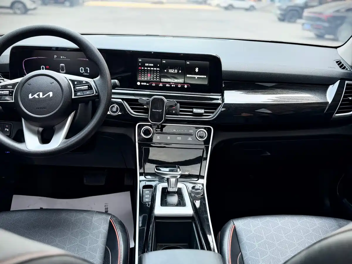 Kia Seltos 2023 1.5L CVT Luxury Edition фото 19