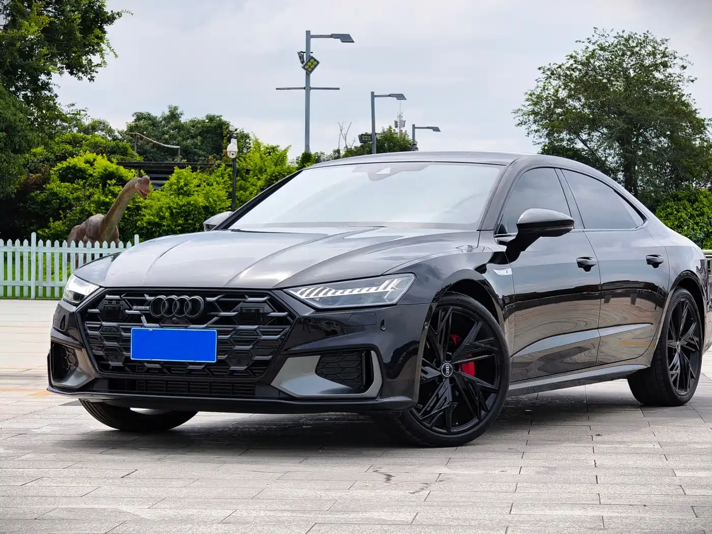 Audi A7L 2026 2025 Model Year 45 TFSI quattro Black Knight Edition