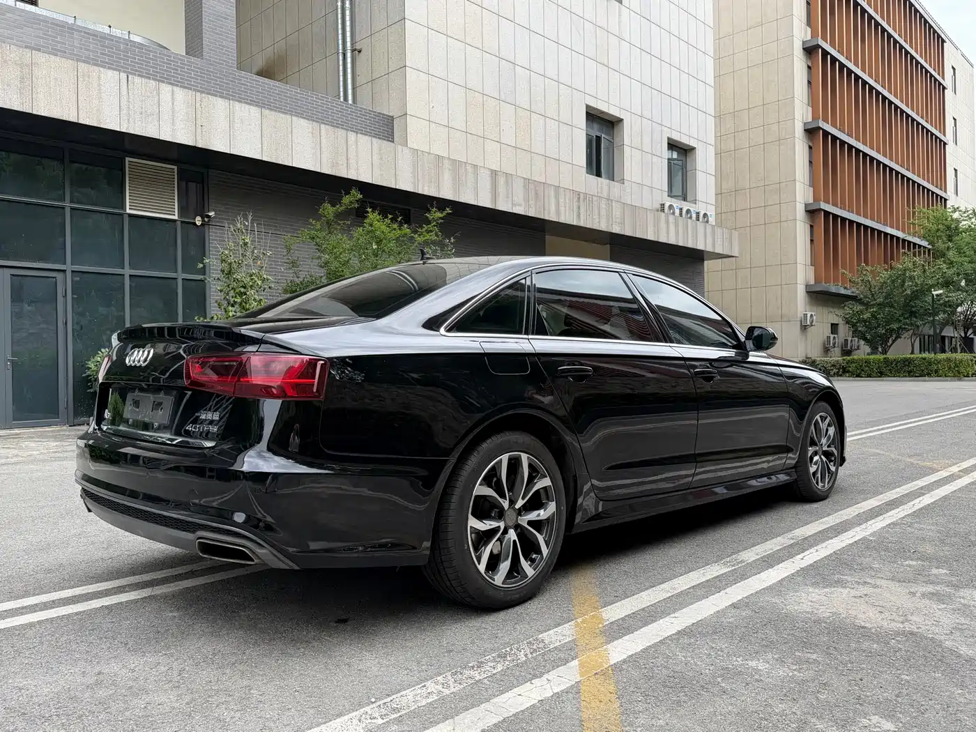 Audi A6L 2018 30th Anniversary 35 TFSI Fashion фото 20