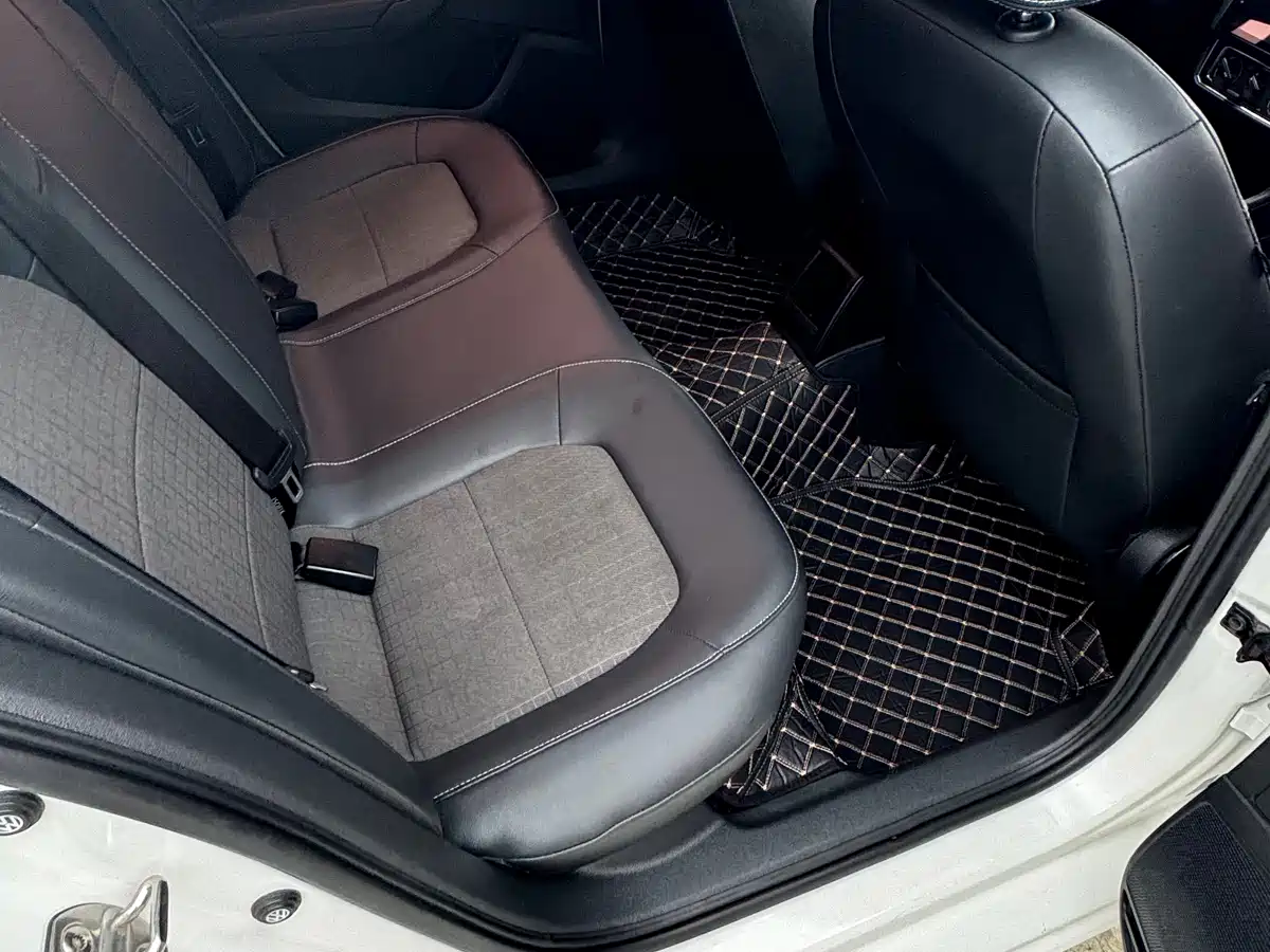 Volkswagen Santana 2016 1.6L Automatic Comfort Edition фото 9