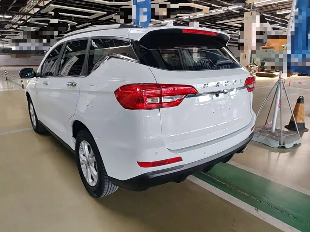 Фото 5 - Haval M6