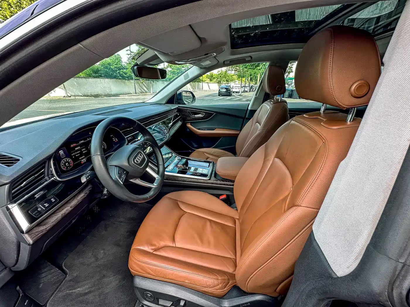 Audi Q8 2019 55 TFSI Luxury Dynamic фото 10