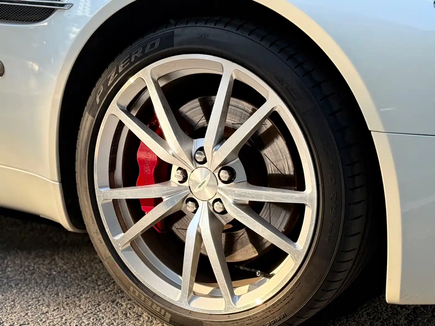 Aston Martin V8 Vantage 2011 2011 4.7L Sportshift Roadster