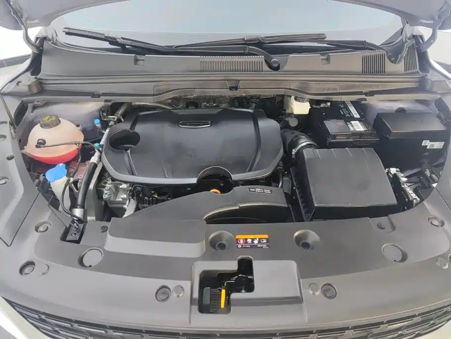 Фото 10 - Geely Coolray