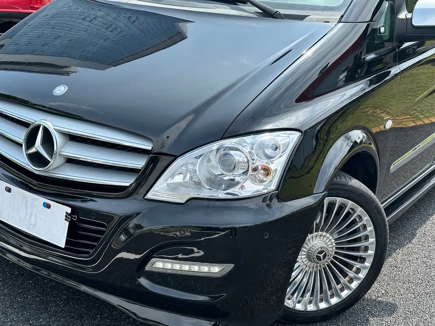 Mercedes-Benz Vito 2013 Model 3.0L Elite Edition фото 4