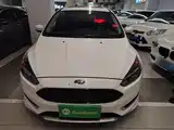 Фото 3 - Ford Focus